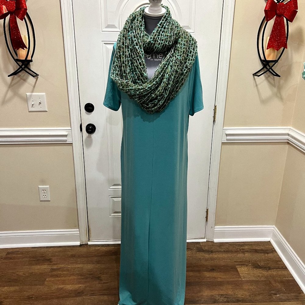 Women's Boutique Teal Dress with Scarf